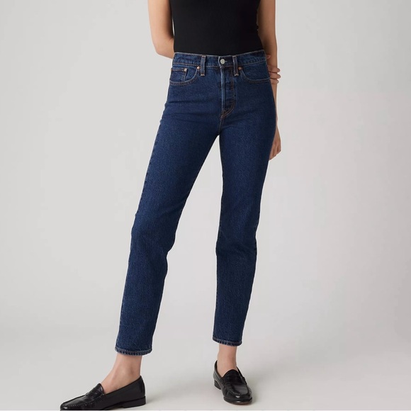 Levi’s Wedgie Straight High Rise Jeans - Picture 1 of 7